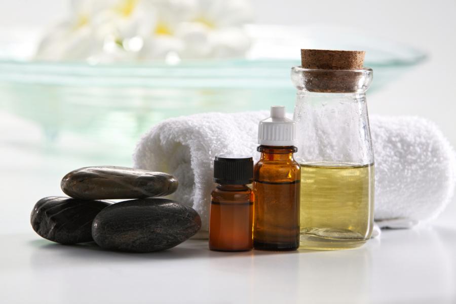 7 sposobów na wykorzystanie oleju moringa w pielęgnacji